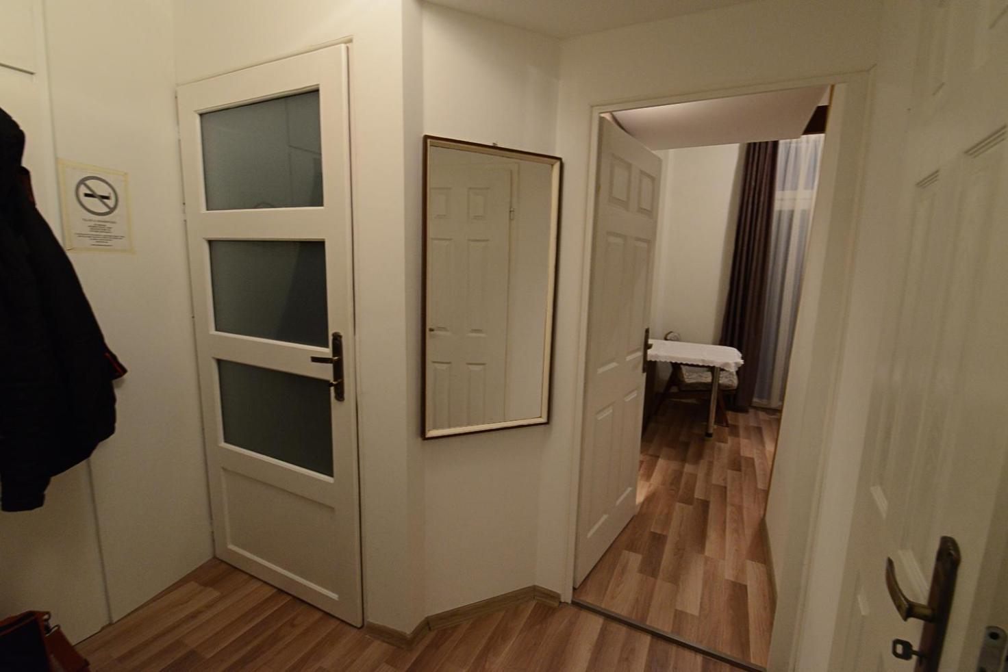 Centrum Apartman Печ Екстериор снимка