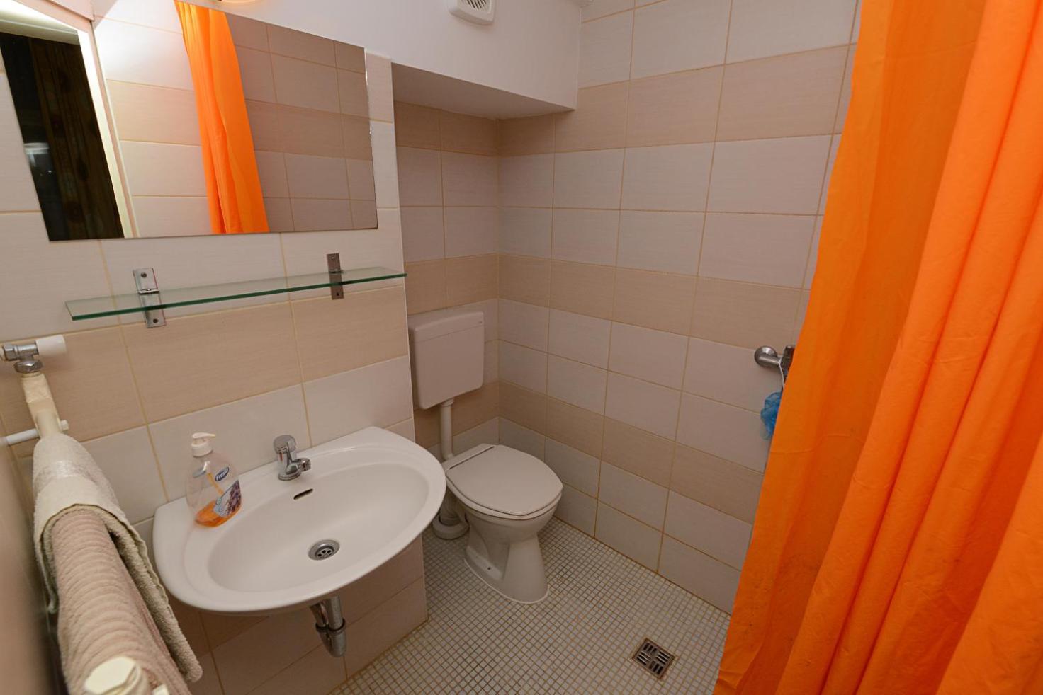 Centrum Apartman Печ Екстериор снимка