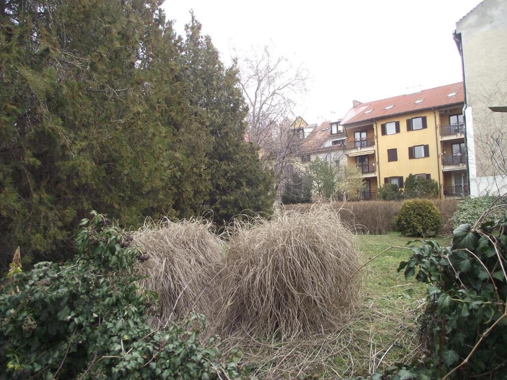 Centrum Apartman Печ Екстериор снимка