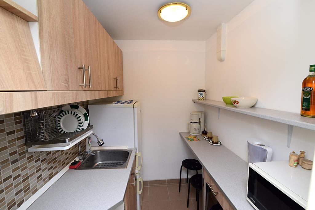 Centrum Apartman Печ Екстериор снимка