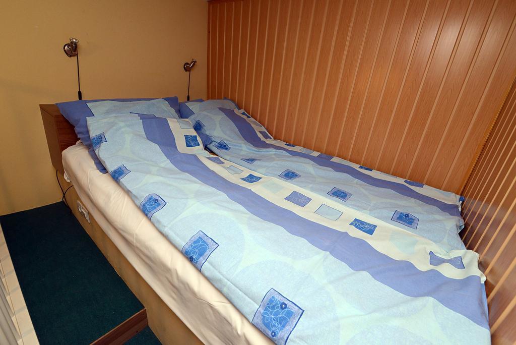 Centrum Apartman Печ Екстериор снимка