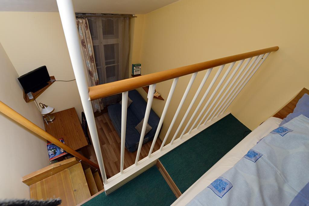 Centrum Apartman Печ Екстериор снимка